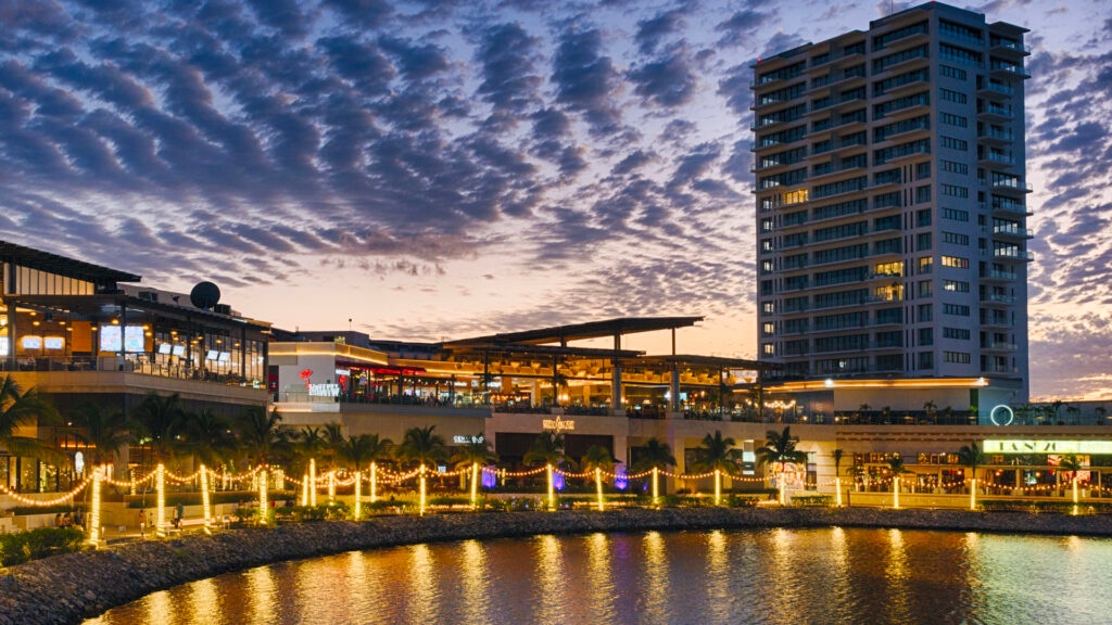 puerto cancun marina town